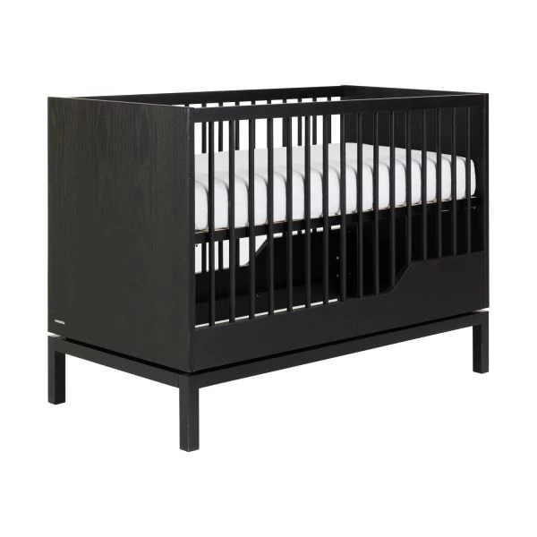 Kidsmill Savi Babykamer Zwart Eiken | Bed 60 X 120 Cm + Commode 5 Kidsmill Savi Babykamer Zwart Eiken | Bed 60 X 120 Cm + Commode - Afbeelding 3