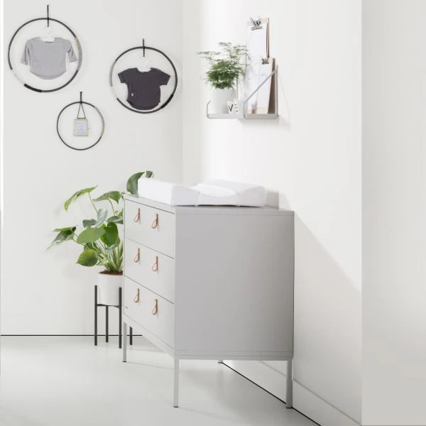 Kidsmill Amy Commode Breed Grijs 5 Kidsmill Amy Commode Breed Grijs - Afbeelding 3