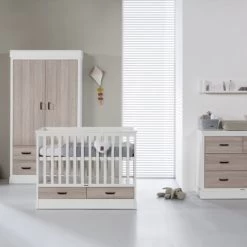 Kidsmill Newport Babykamer Wit / Eiken | Bed 60 X 120 Cm + Commode