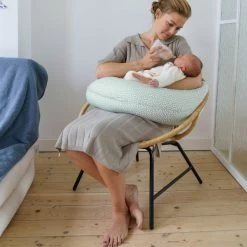 Doomoo Buddy Cloudy Voedingskussen Kaki 10 Doomoo Buddy Cloudy Voedingskussen Kaki -Kinderproducten doomoo lifestyle buddy b60 cloudykaki dsc05866 fae5