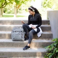 Little Company Riga Knit Luiertas Rugzak Taupe -Kinderproducten little company riga knit luierrugtas taupe 4 cb82