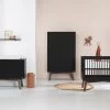 Kidsmill Sixties Babykamer Zwart Mat / Walnoot | Bed 60 X 120 Cm + Commode