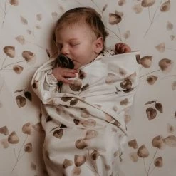 Yumi Baby Golden Hour Swaddle 100 X 100 Cm -Kinderproducten yumi baby golden hour swaddle 100 x 100 cm 4ead